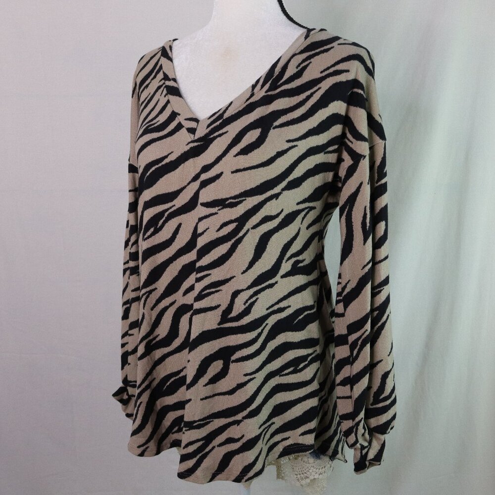 Viamor | V Neck Long Sleeve Sweater Small